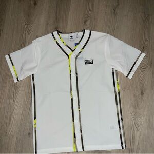 Adidas Snap Button Shirt White Green Small NWT Athletic Streetwear Top